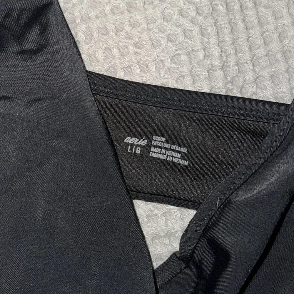 Aerie scoop swim top size L - Picture 2 of 3